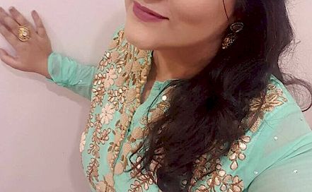 Addii Jain - Best Bridal & Wedding Makeup Artist in  Delhi NCR